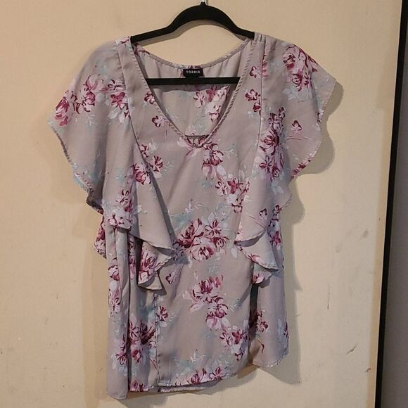 Torrid top   - Picture 1 of 4